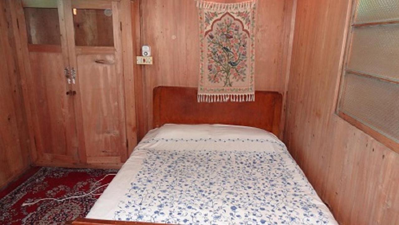 The Shelter Group Of Houseboats & Tour Organiser Srīnagar Zimmer foto